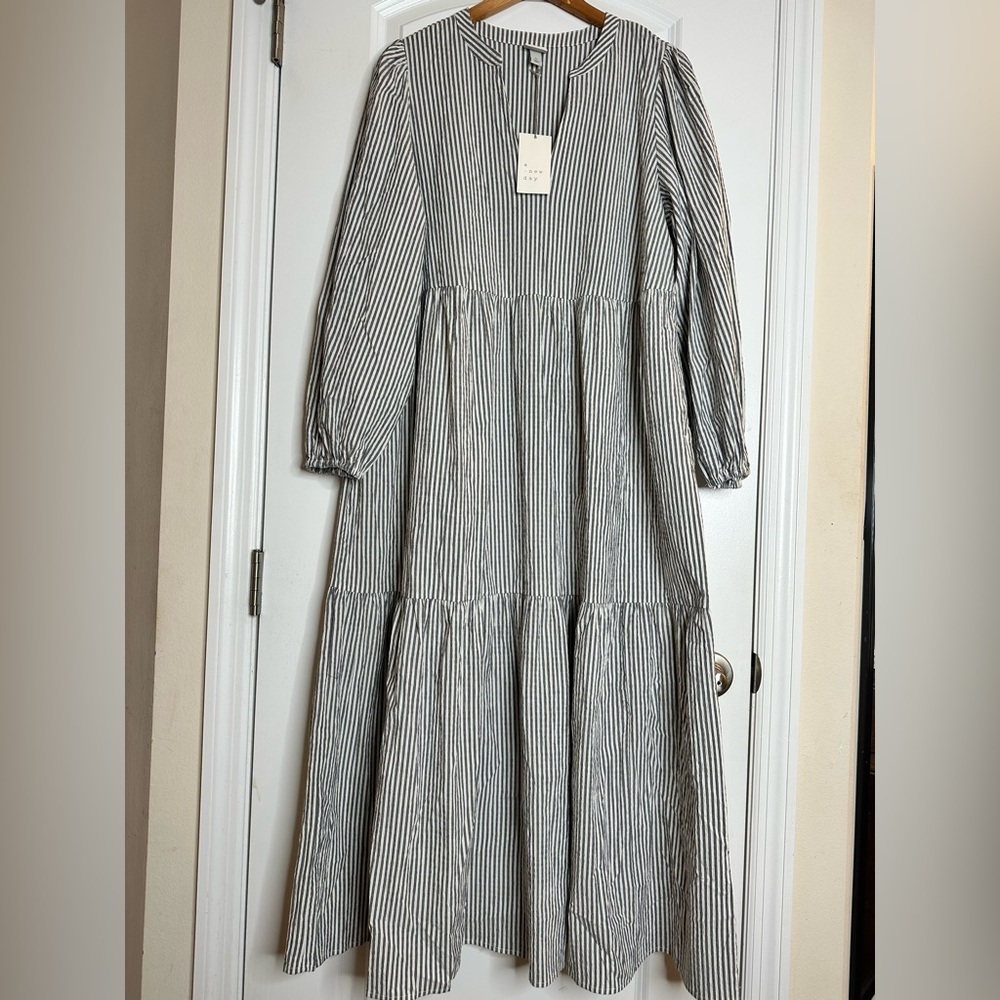 Coquette Milkmaid Tiered Long Sleeve Tiered Gray & White Stripes XL Pockets NWT - Picture 4 of 11